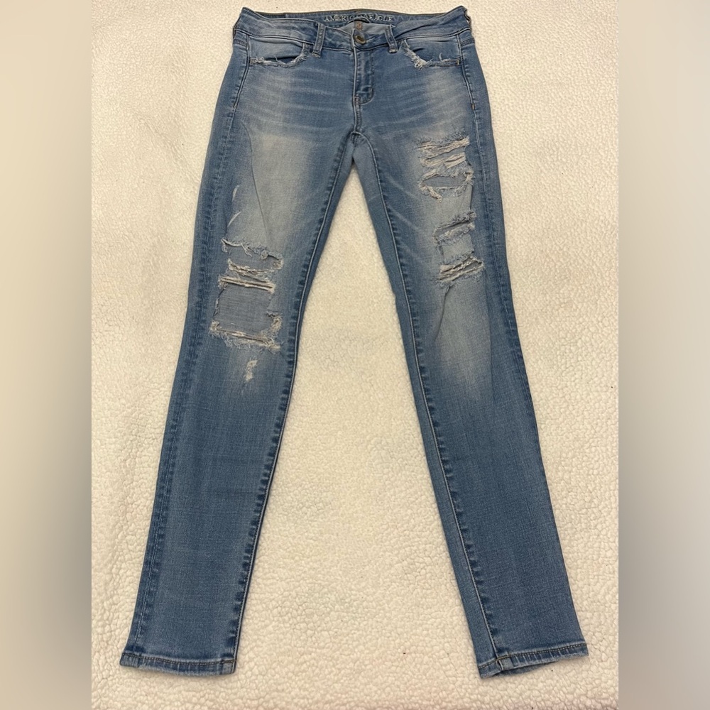 American Eagle Women’s ripped jeans, size 4